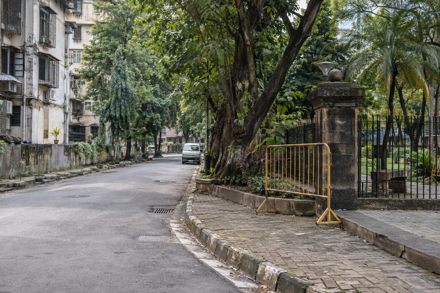 AI-generated realistic editorial context image of a quiet Mumbai street beside a park; not a photograph of the reported event.