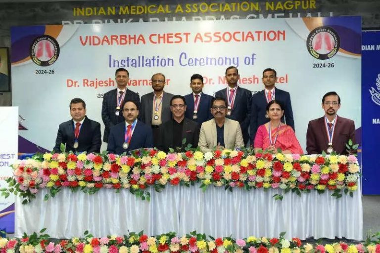 “Travel and lung health experts share insights at Vidarbha Chest Association installation event”