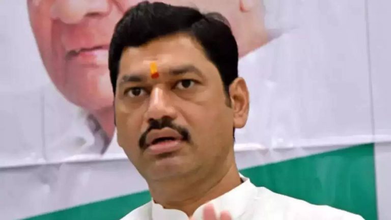 Dhananjay Munde resigns from Maharashtra cabinet over viral photos, citing conscience and health concerns.